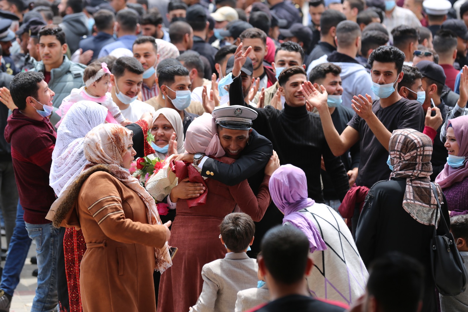 صور.. كلية "الرباط" تُخرج الدفعة التاسعة بكالوريوس "العلوم الشرطية"
