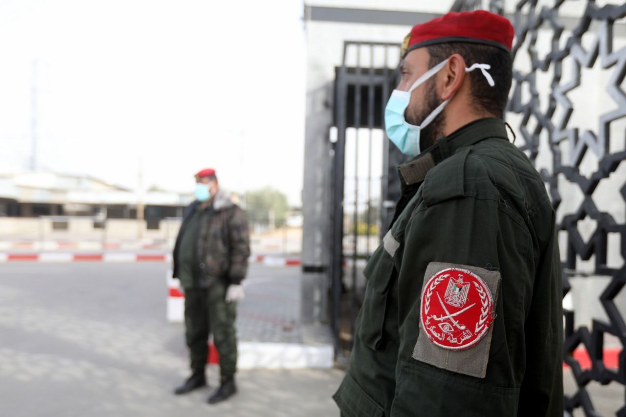 إجراءات الوقاية والسلامة في المعابر التجارية