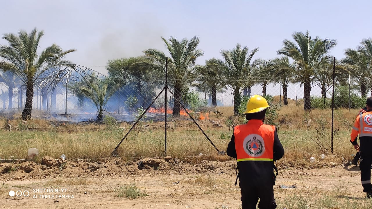 الدفاع المدني يُتابع آثار العدوان الإسرائيلي