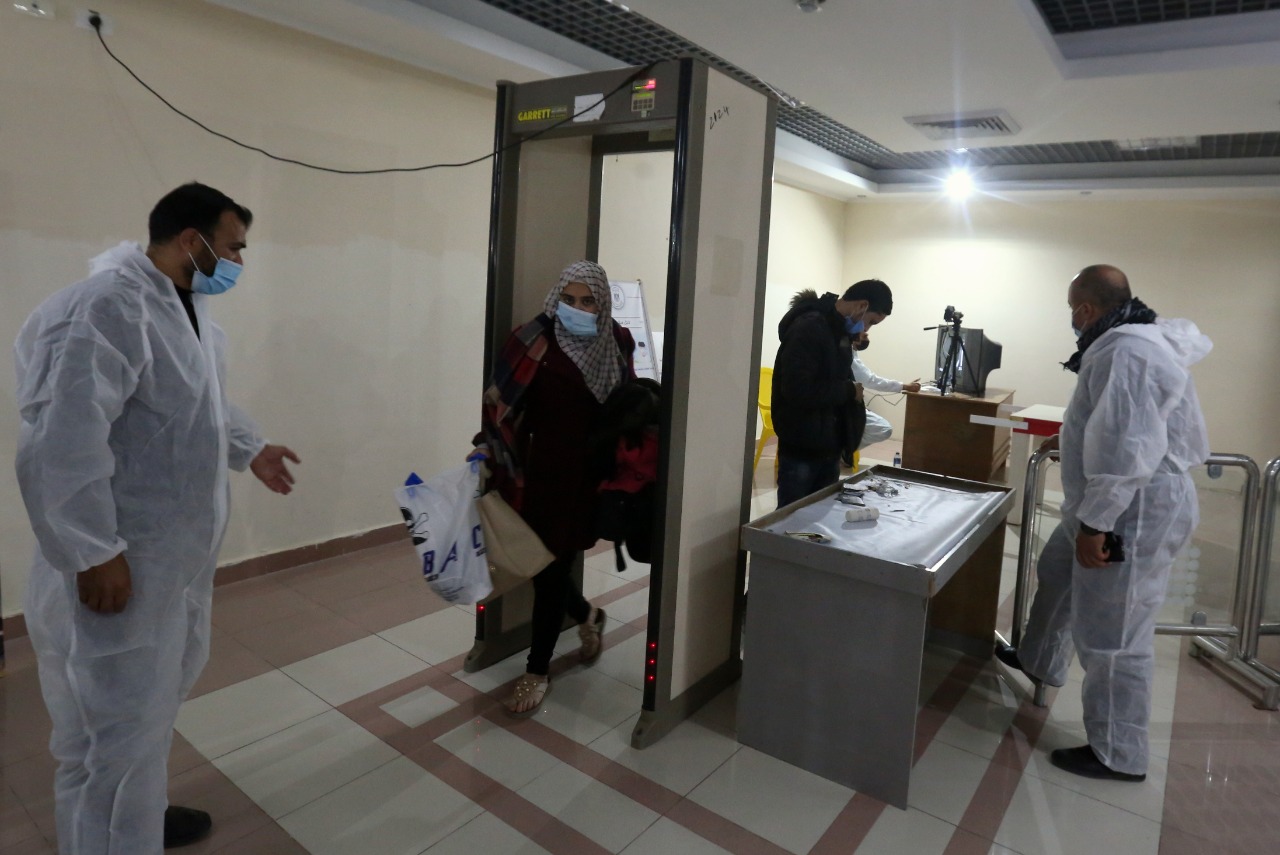 حركة معبر رفح البري خلال أيام فتحه استثنائيًا لمدة أربعة أيام في الاتجاهين