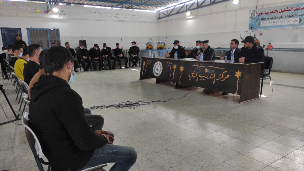 "الإصلاح والتأهيل" تُخرّج دورة "الحرف التأهيلية الثالثة" للنزلاء بخانيونس