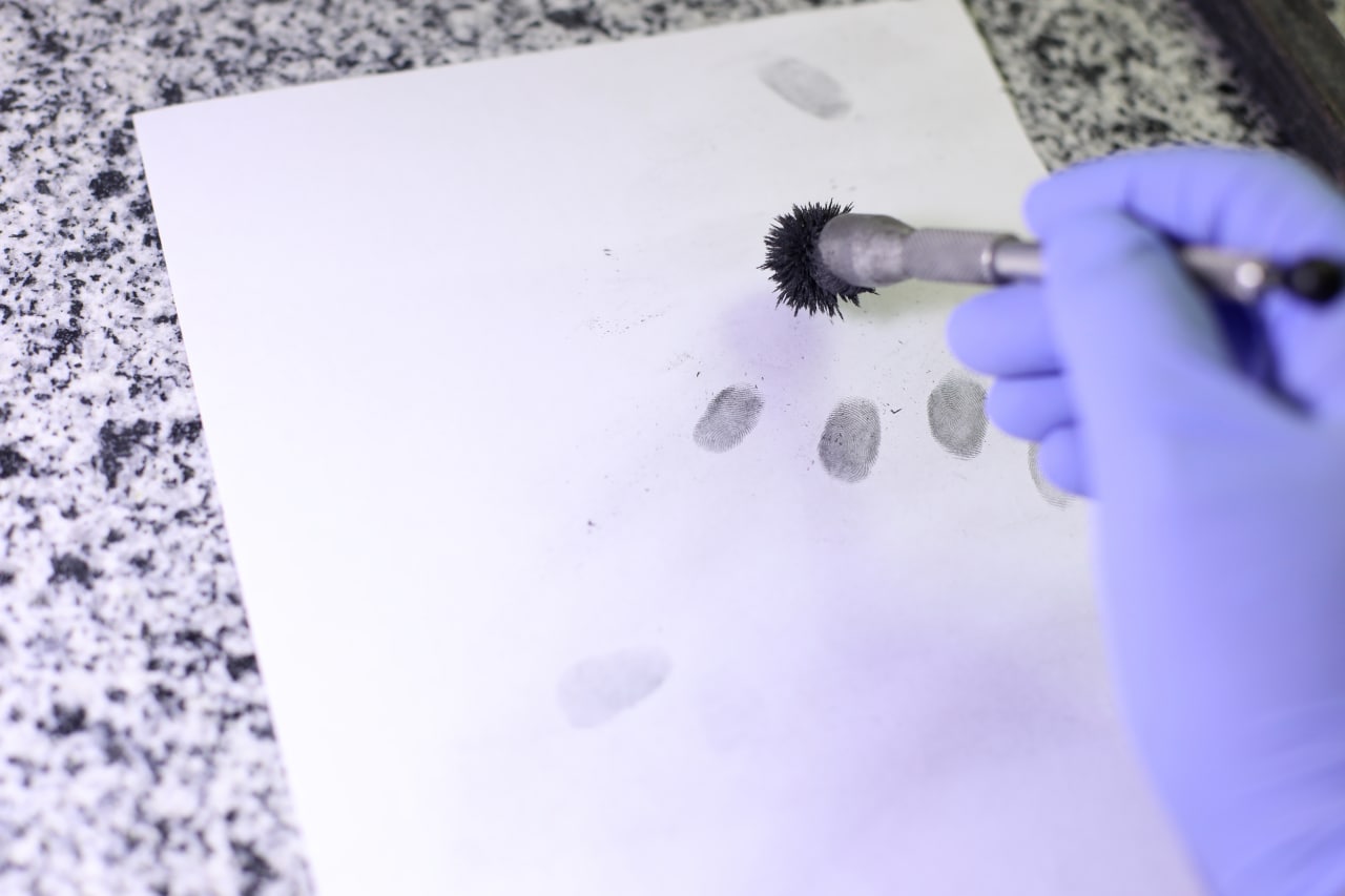 صور "المعمل الجنائي" بالشرطة.. نُخب علمية لتحقيق العدالة.