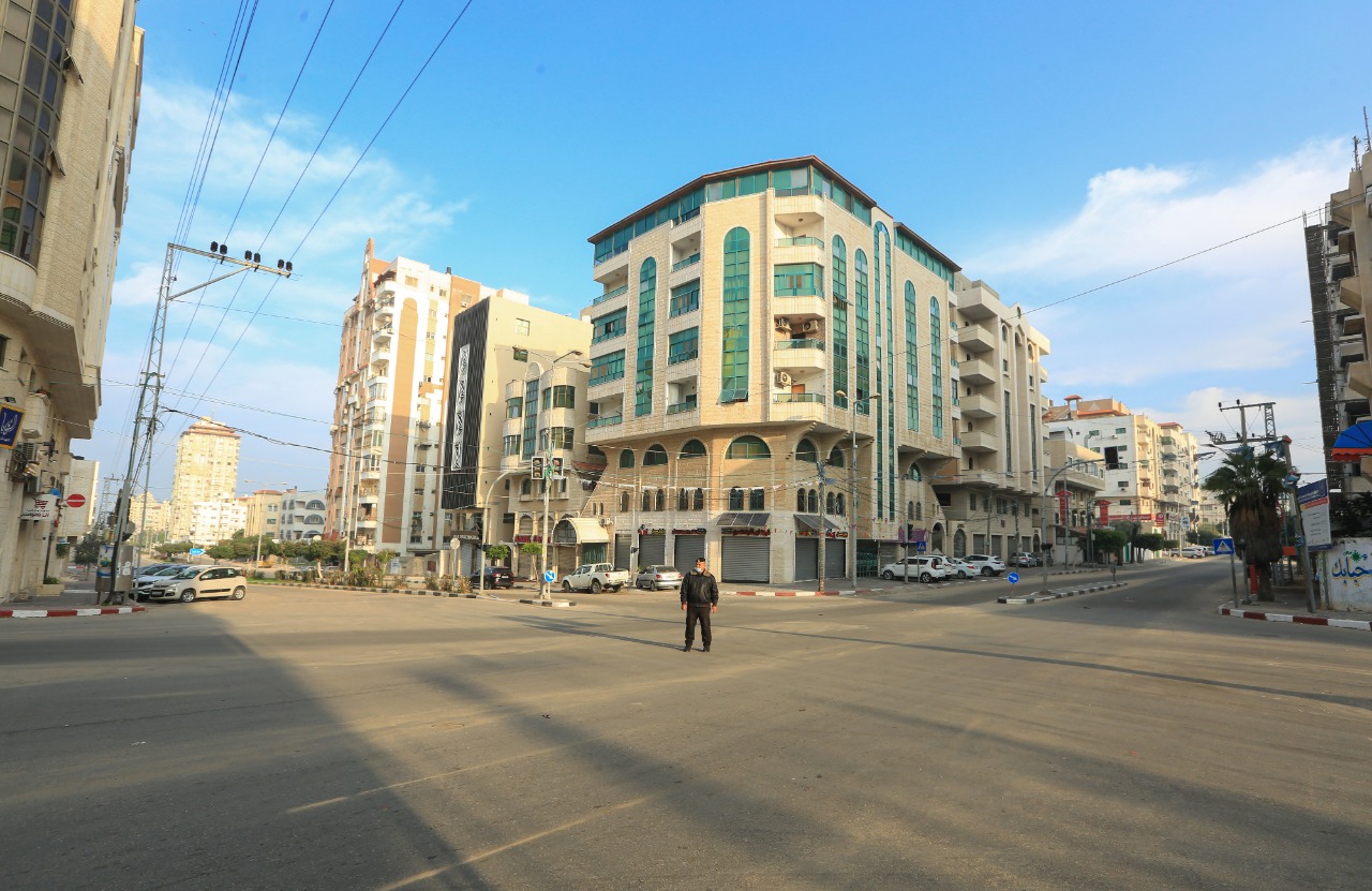 الإغلاق الكامـل بـغزة "الجمعة والسبت" يتواصل للأسبوع الرابع