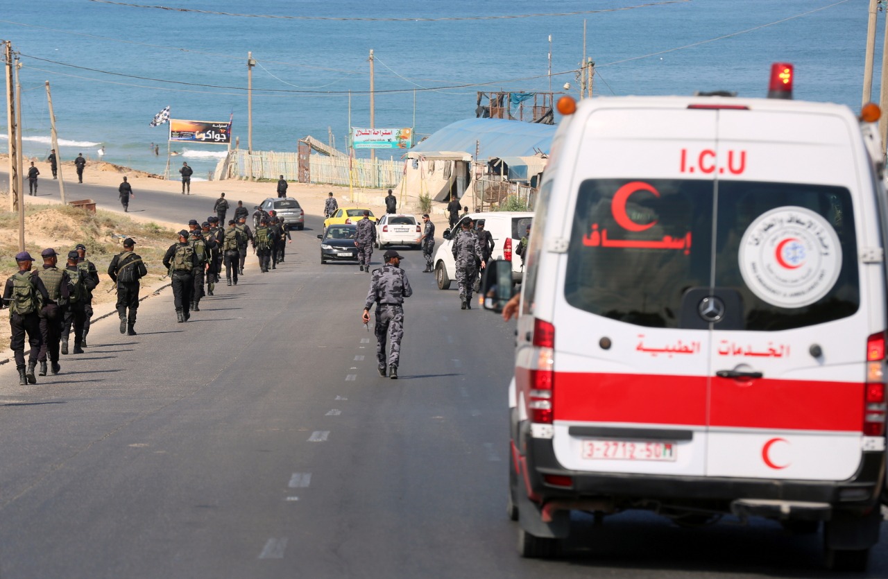 مديرية التدريب تُنظم مسيراً عسكرياً للدفعة الأولى من الدورة التأسيسية الثانية