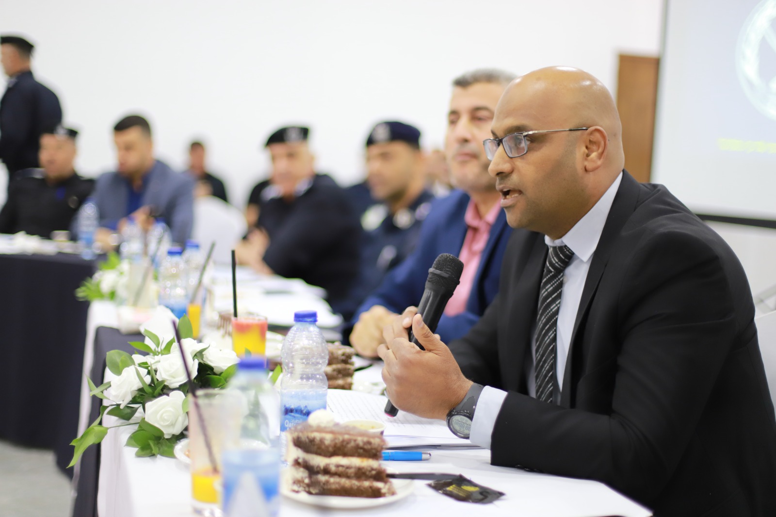 قيادة الشرطة تعقد ورشة حول "السلاح الأبيض وخطورة استخدامه"