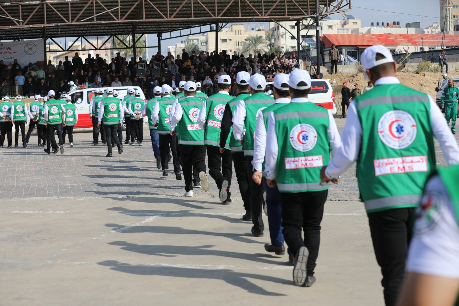 الخدمات الطبية تُخرِّج دورة "مسعف وضابـط إسعاف" الثالثة عشر