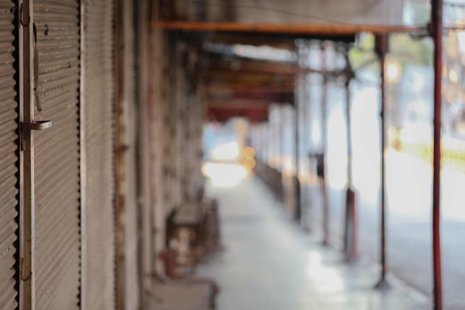 سريان قرار حظر التجوال في محافظات غزة لليوم الثالث