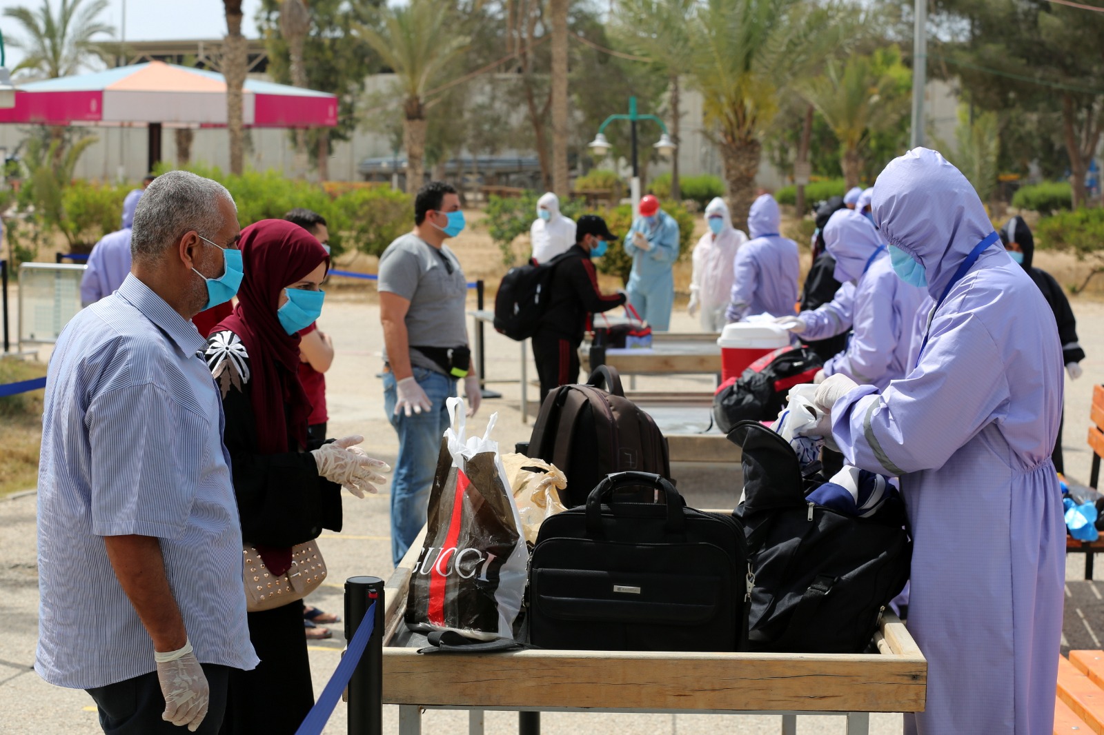 تسهيل وصول الفوج الثالث من العائدين عبر معبر رفح