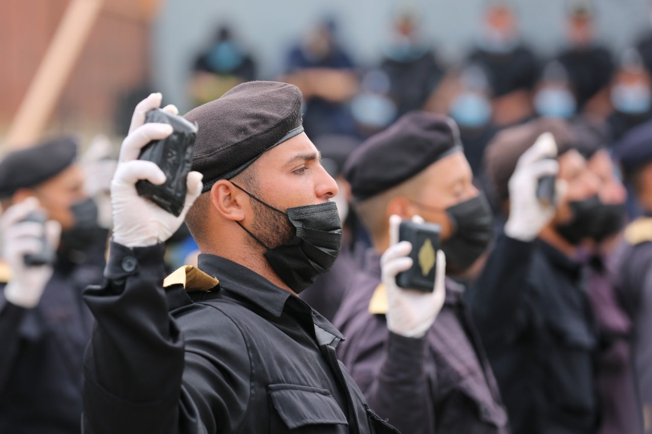 "مديرية التدريب" تُخرج دورتَي صف الضباط 27 والتأسيسية 35