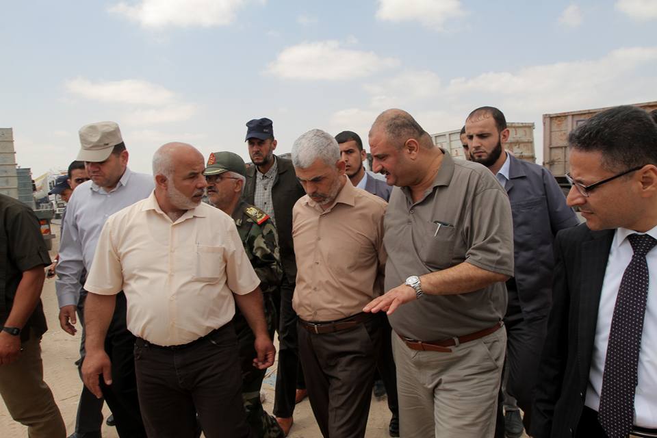 قيادتا حماس واللجنة الإدارية تتفقدان الحدود الجنوبية