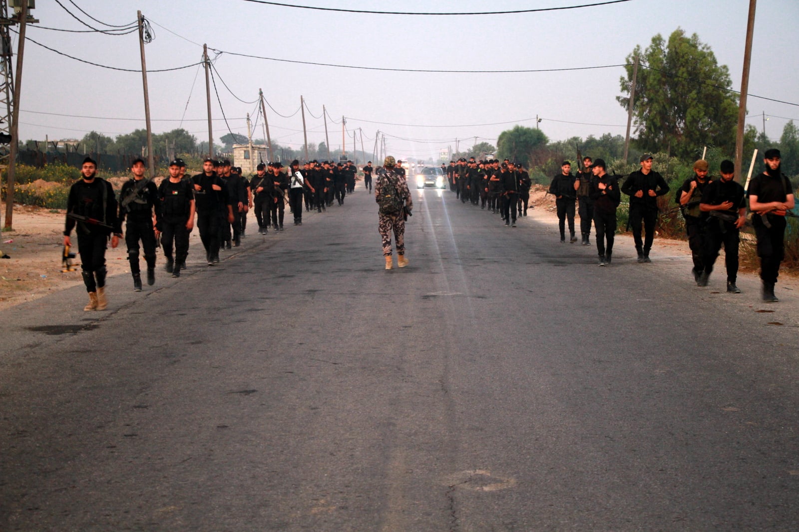 مديرية التدريب تُنظم مسيراً عسكرياً للدورة "التأسيسية الثانية"