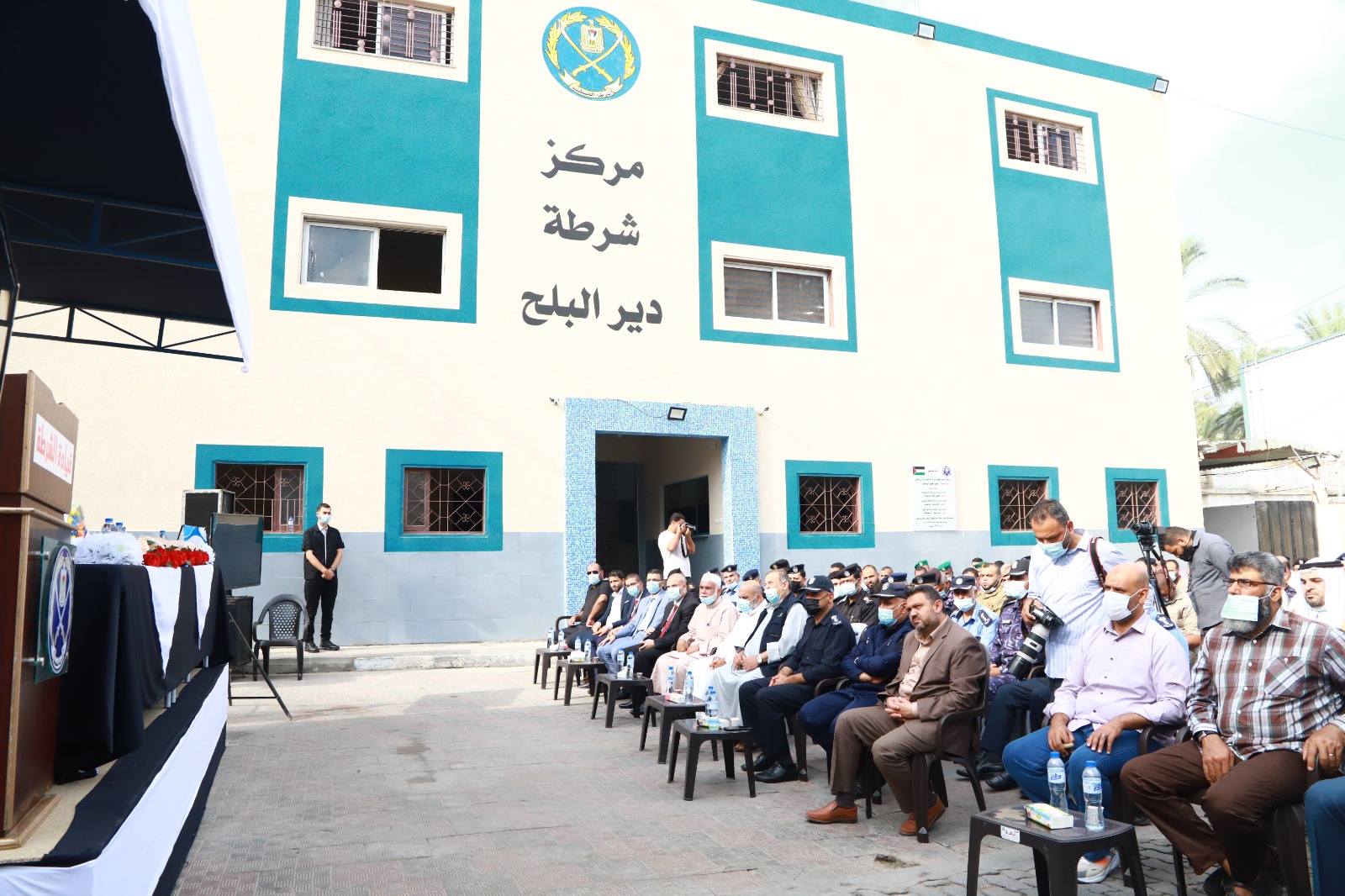 قيادة الشرطة تفتتح مركز "دير البلح" بعد إعادة ترميمه