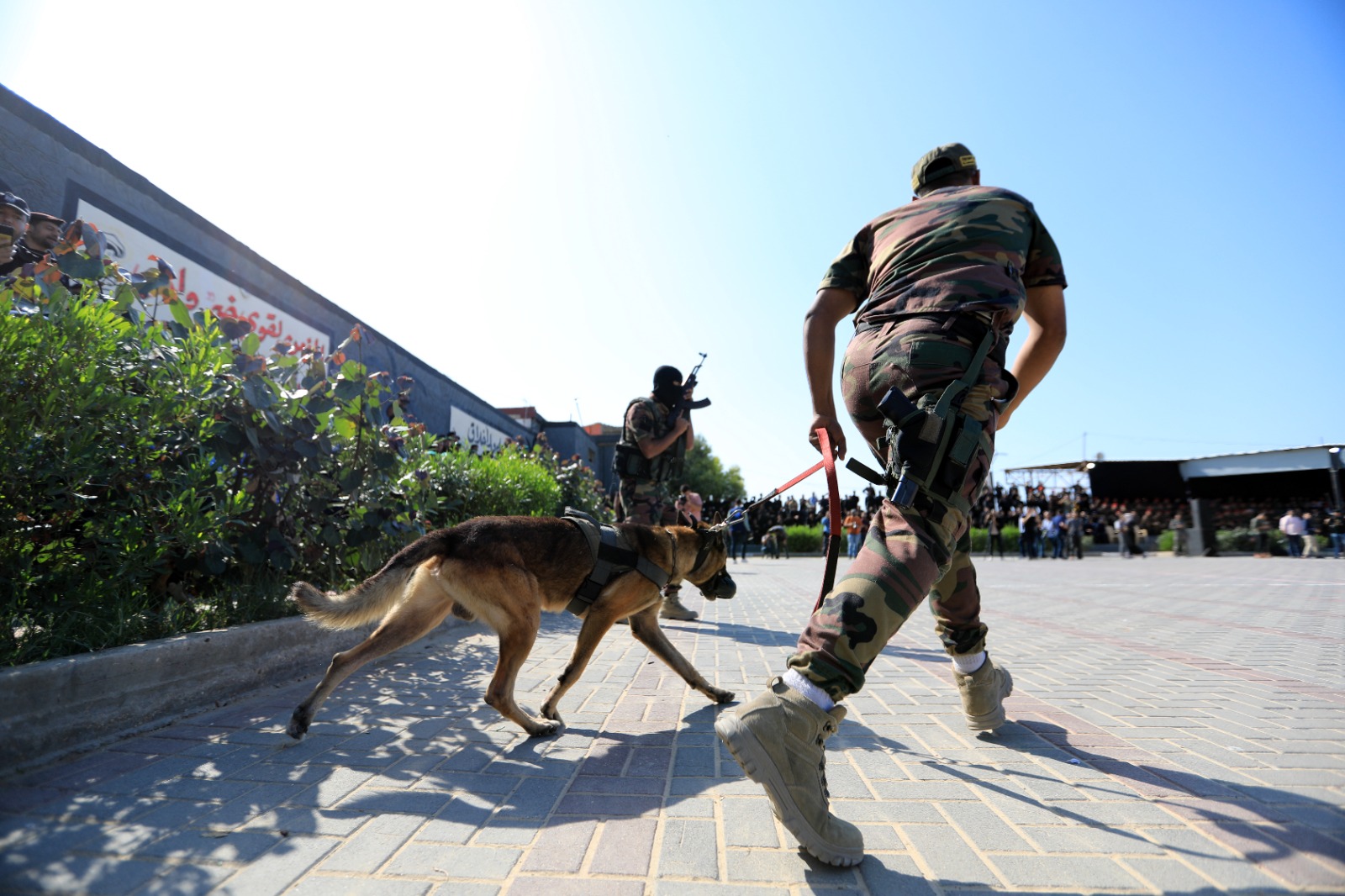 مديرية التدريب تُخرج عددًا من الدورات التدريبية فوج الشهيدين (عابد والعلاونة)